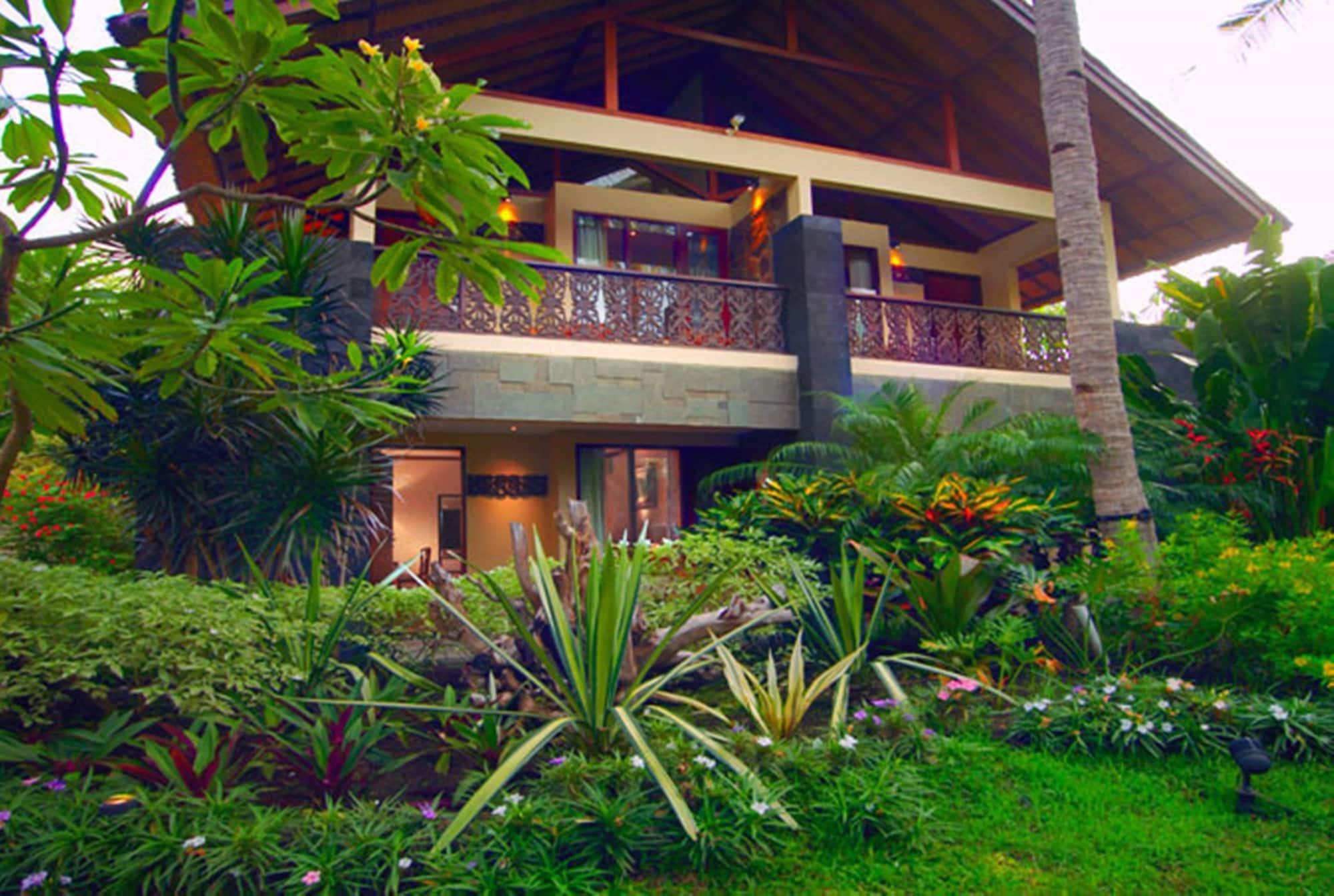 Aston Sunset Beach Resort - Gili Trawangan Esterno foto