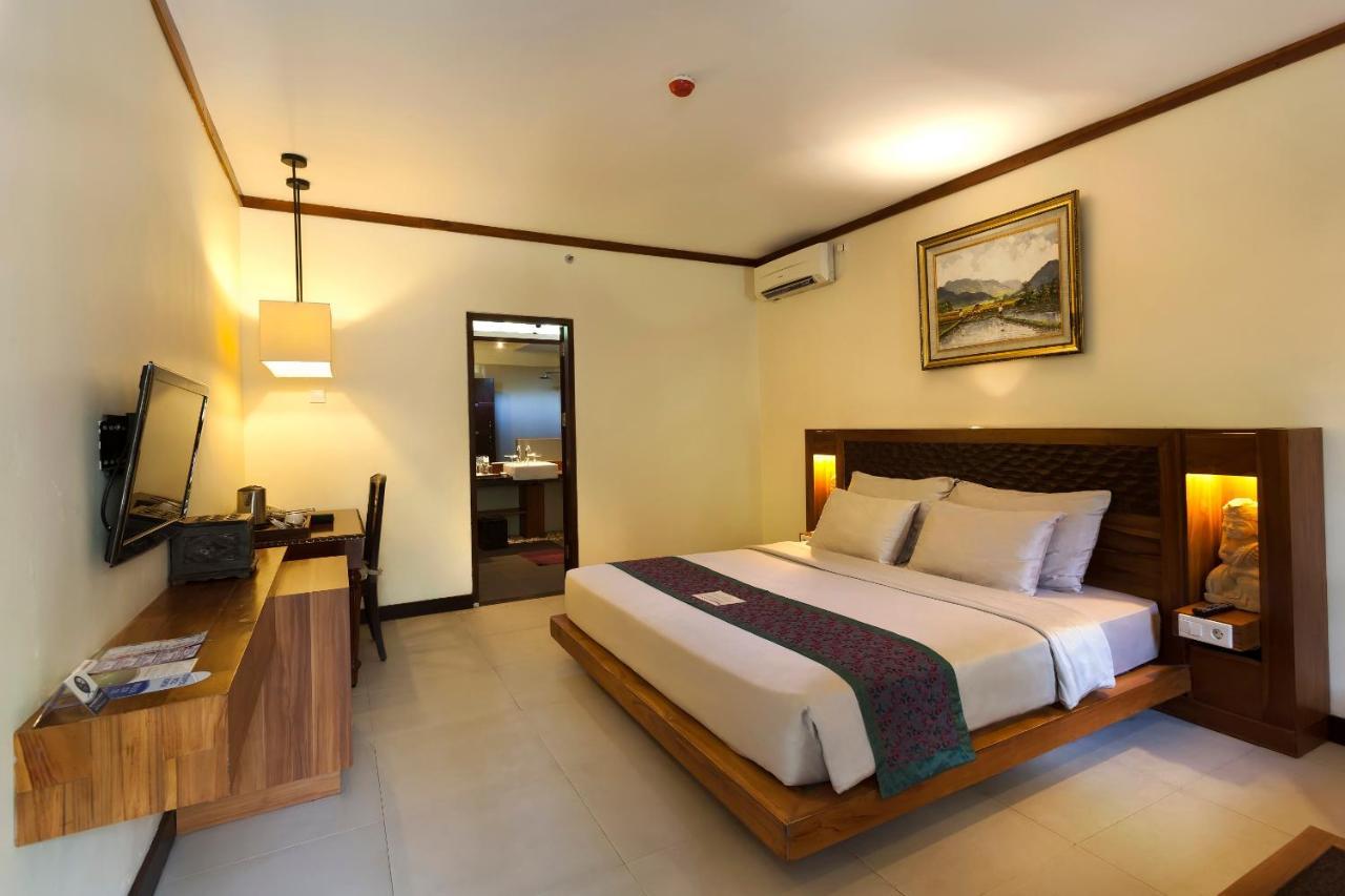Aston Sunset Beach Resort - Gili Trawangan Esterno foto