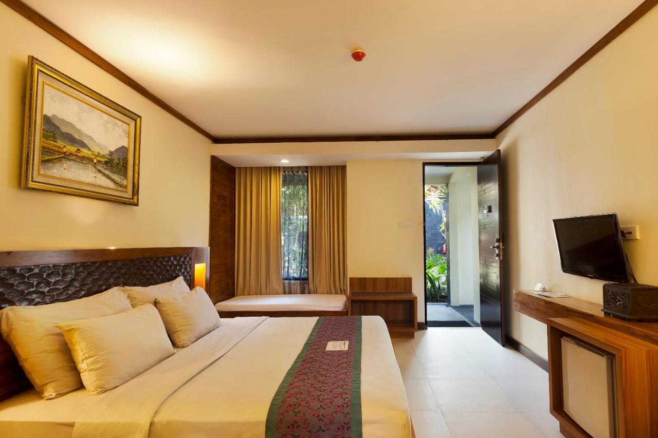 Aston Sunset Beach Resort - Gili Trawangan Esterno foto