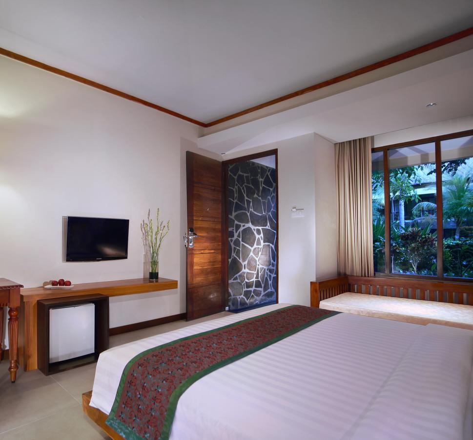 Aston Sunset Beach Resort - Gili Trawangan Esterno foto