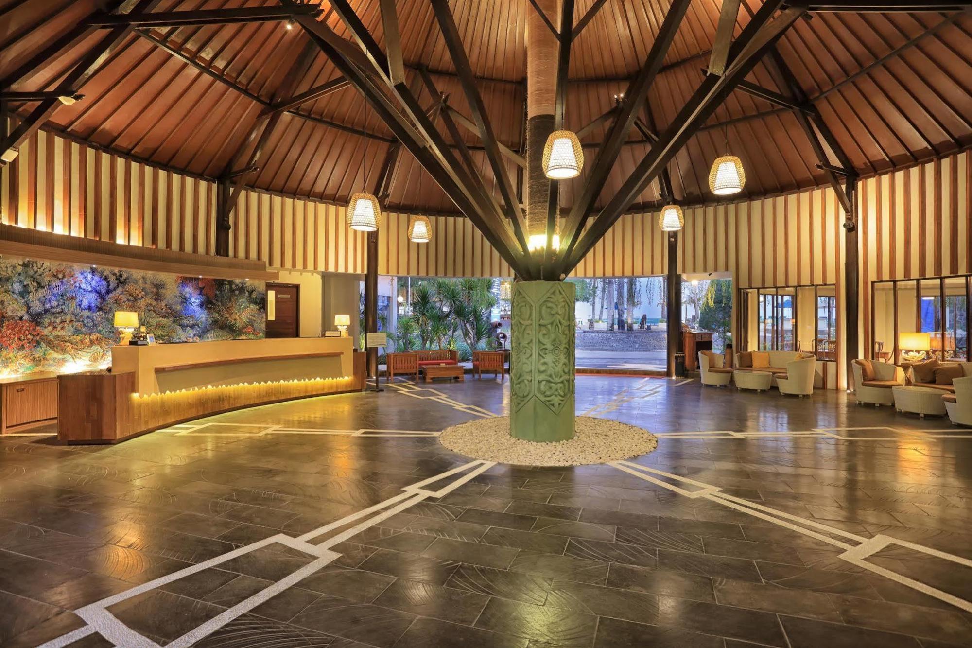 Aston Sunset Beach Resort - Gili Trawangan Esterno foto